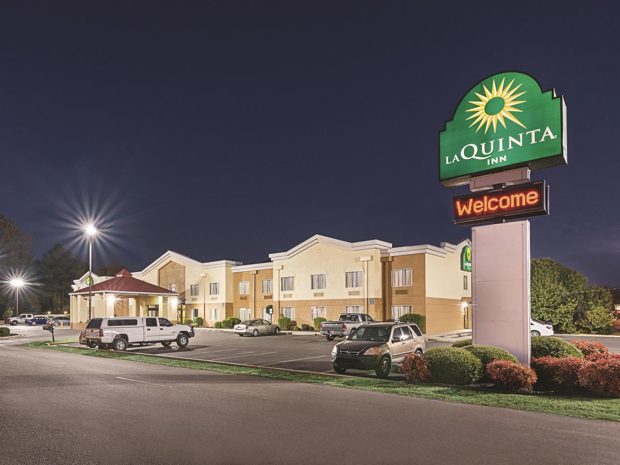 La Quinta Inn by Wyndham Decatur Alabama Bagian luar foto