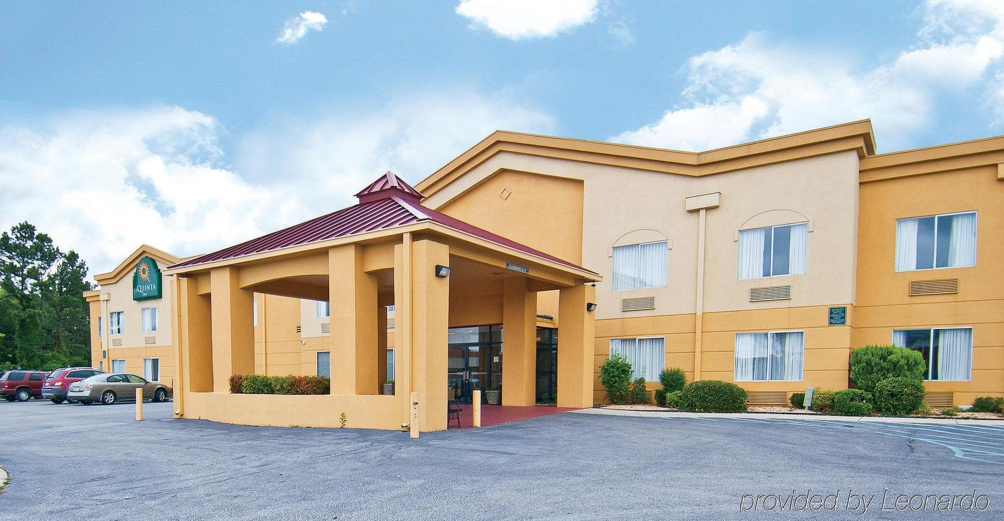 La Quinta Inn by Wyndham Decatur Alabama Bagian luar foto